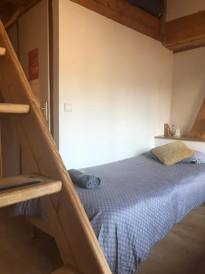 Central Hostel شاتيل